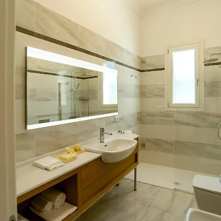 Coclee Palace Bed & Breakfast Salve