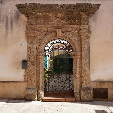 Coclee Palace Bed & Breakfast Salve