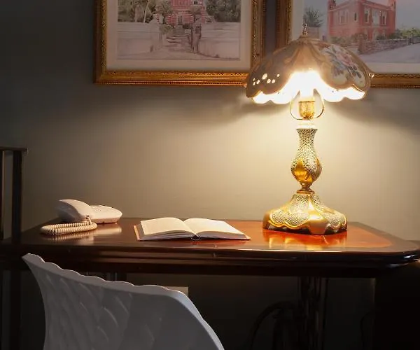 Coclee Palace Couette-café Salve