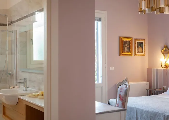 Coclee Palace Couette-café 4*