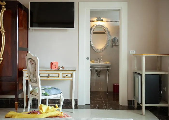 Coclee Palace Couette-café 4*